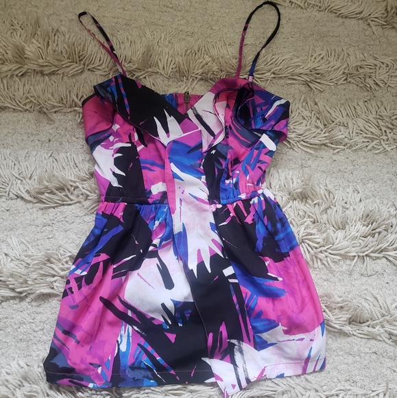 BILLABONG TOP SIZE MEDIUM - Picture 1 of 3